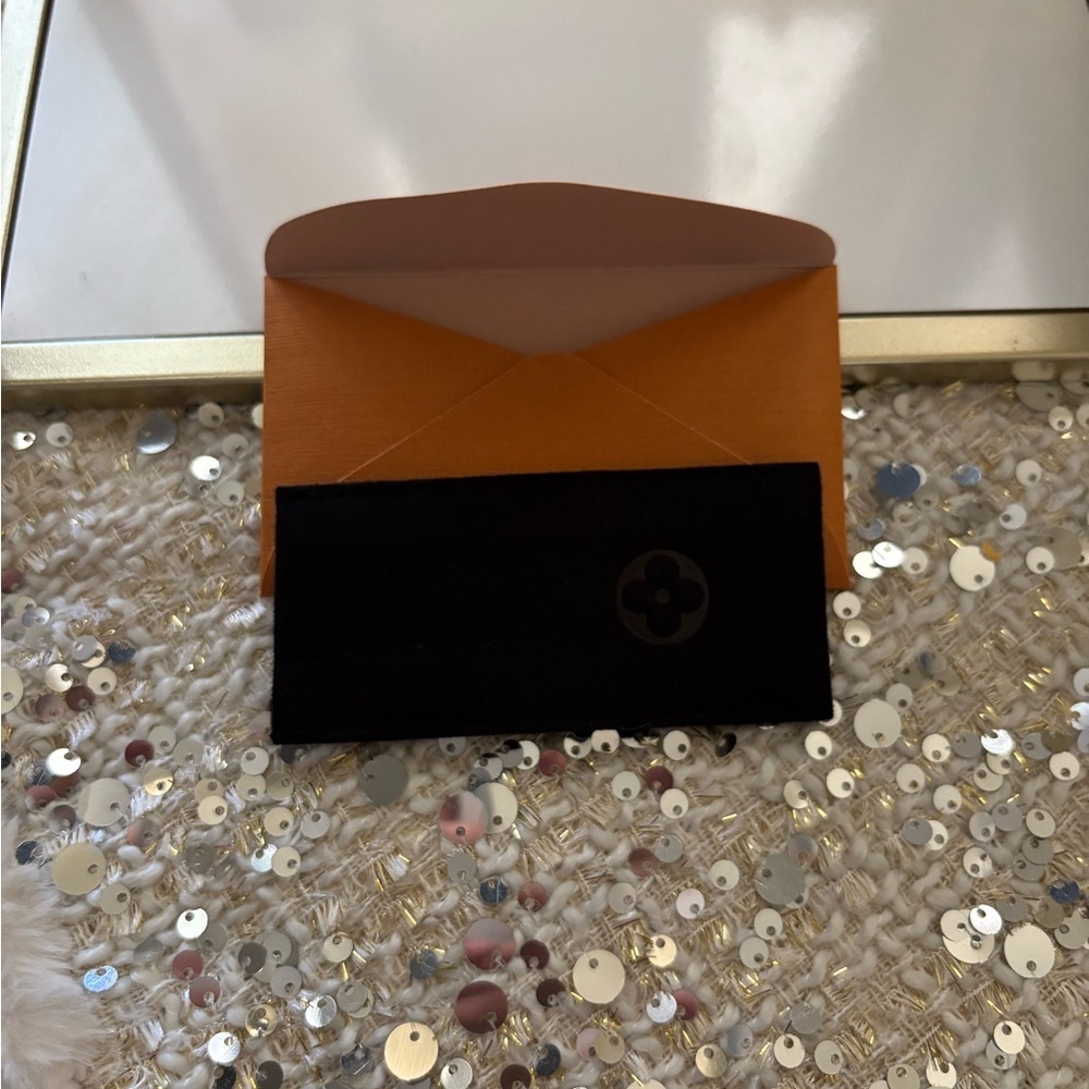 Louis Vuitton Black Lipstick Holder - Picture 6 of 7